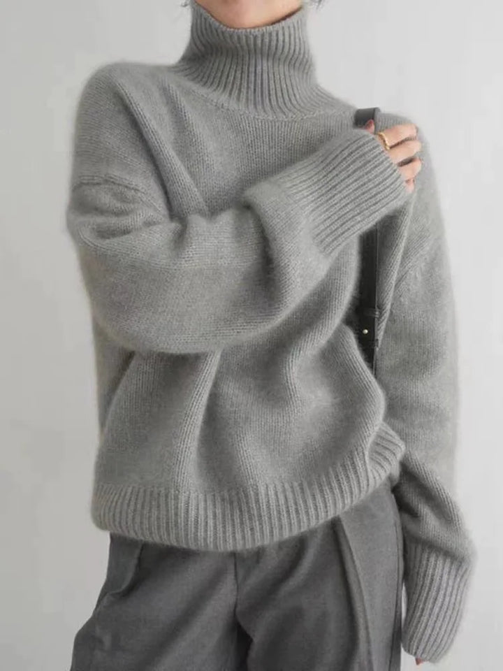 Britt - Cozy Turtleneck Sweater