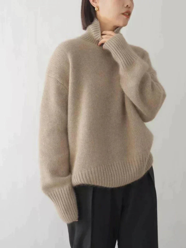 Britt - Cozy Turtleneck Sweater